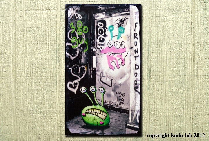 Critterfiti: 3 Eye'd Guy ( 5x9 Critter Art)