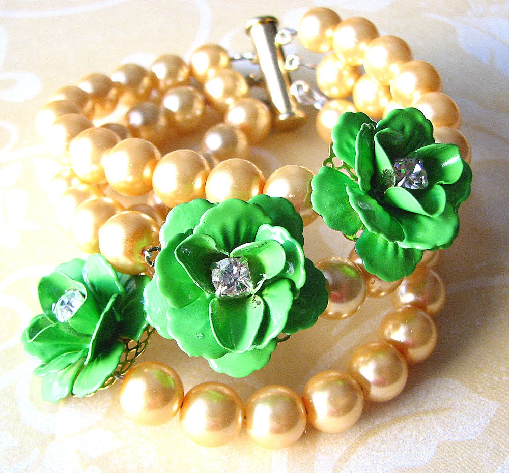 Wedding Jewelry Bridal Cuff Bracelet Emerald Jewelry Green Wedding Bracelet Yellow Jewelry Beadwork Bracelet