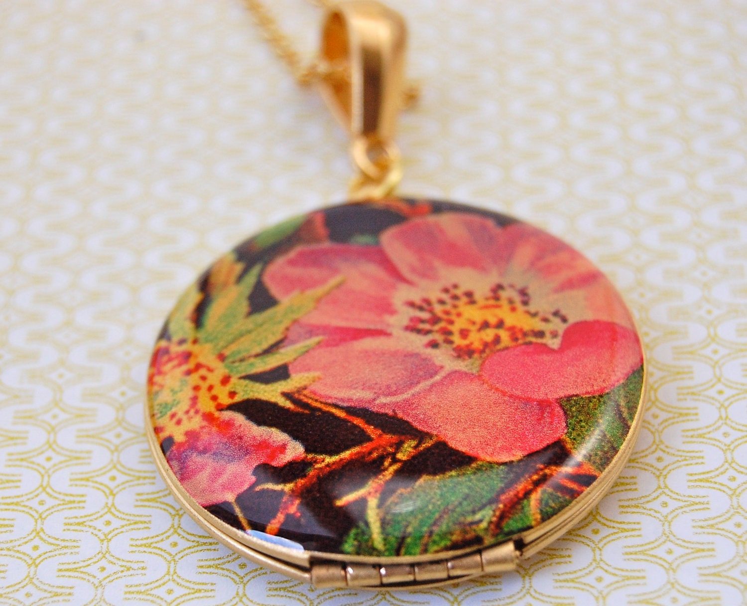 The Retro Floral Locket - Vintage