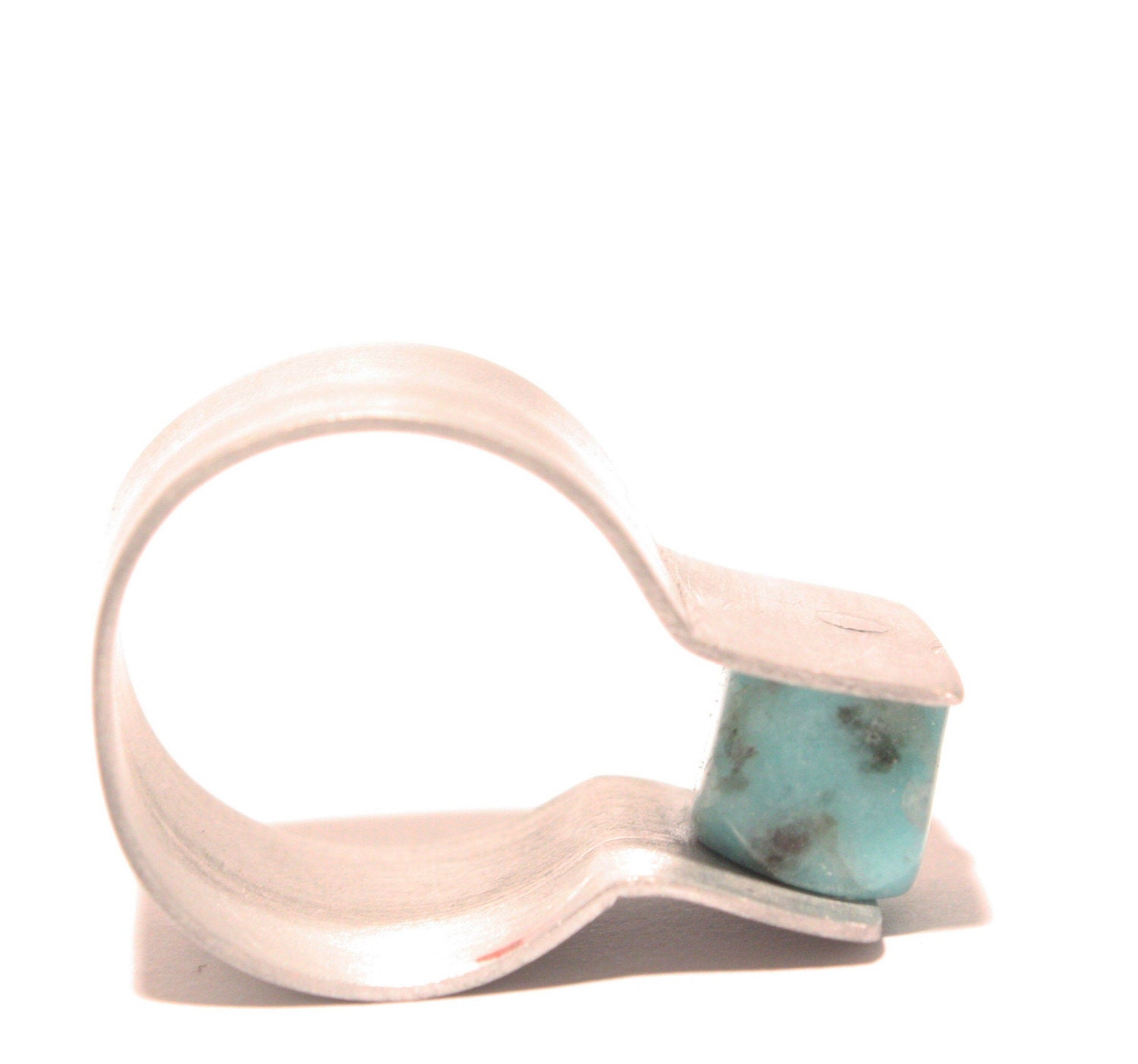 Aluminium minimalist ring with craved blue stone