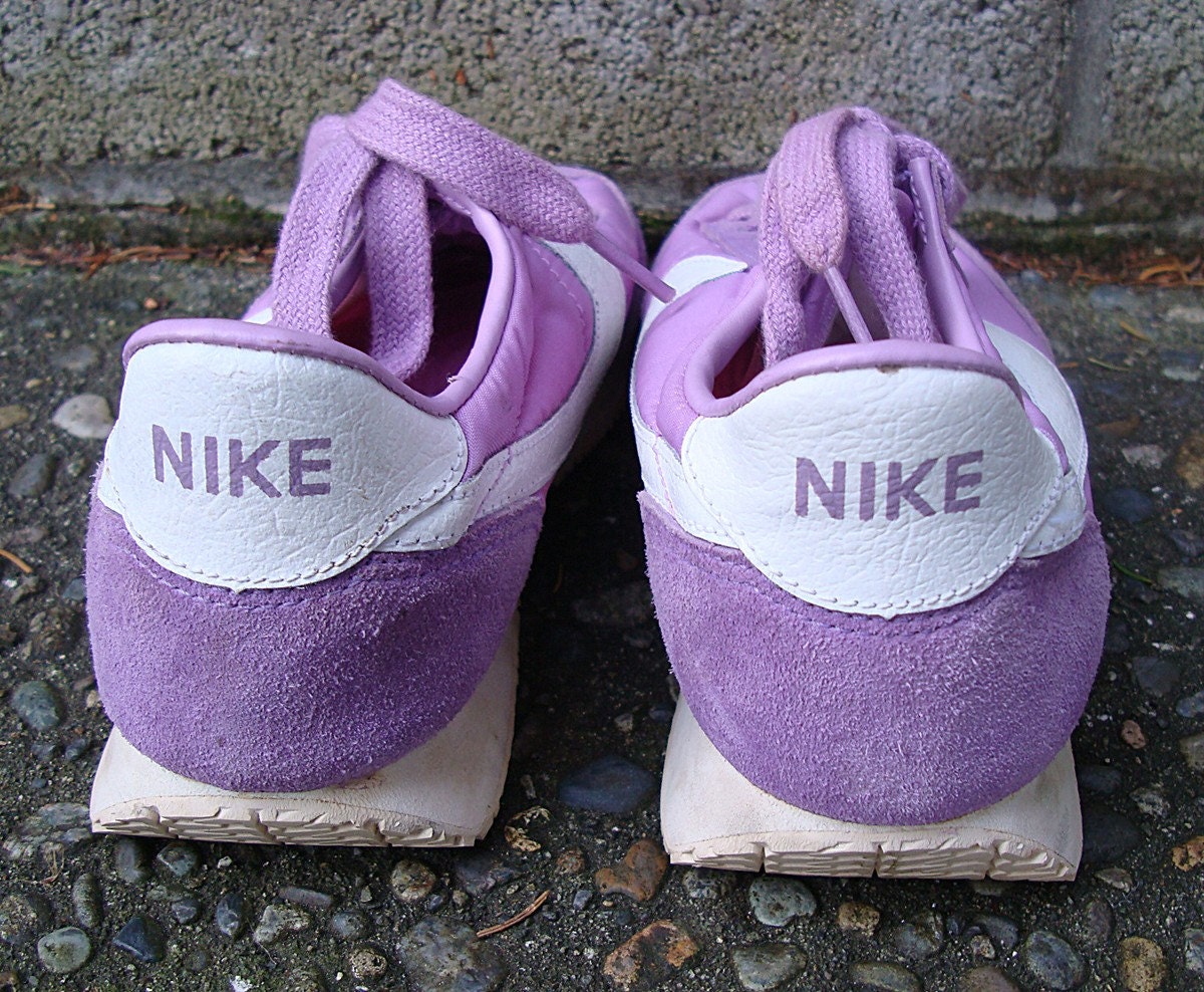 Vintage 1983 Lavender Nike sneakers size 7