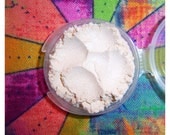 CRÈME BRULEE - Pale Warm Cream Beige Semi Matte - Gorgeous on all skin tones - Vegan, Celiac Friendly - Gluten Free