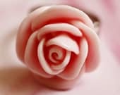sweet pretty pink rose ring