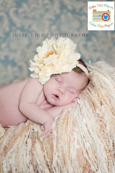 Creamy Ivory Yarn Fringe Baby Blanket Photography Prop, Newborn Photography Props, Baby Props,  Maternity Photography Prop