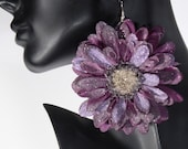 Purple dasiy glitter flower dangle earrings
