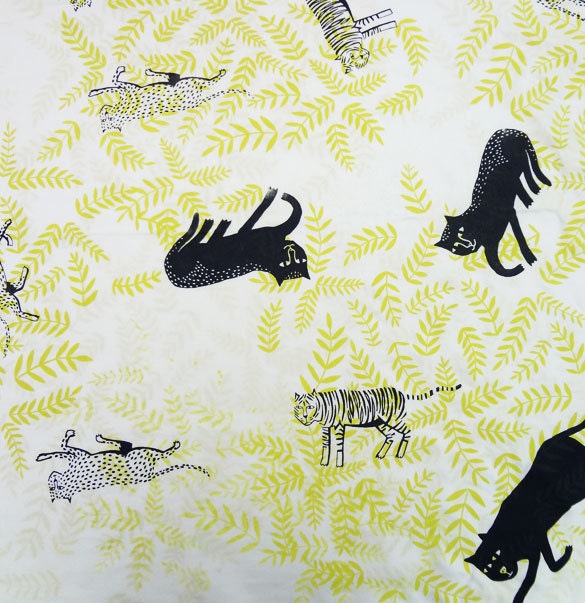 Big Cats Scarf - Cream