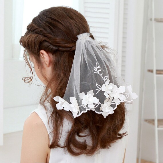 Bridal mini tulle veil with satin flowers - 11inches