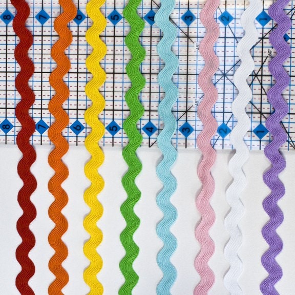 10 Yards of Jumbo Ric Rac, 1/2 inch polyester, 1 Color