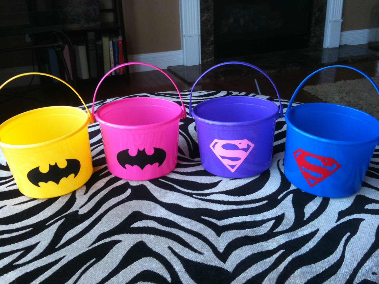 Children's Party Favor Buckets/ Treat Bag with Your Choice of Logo, Style 3