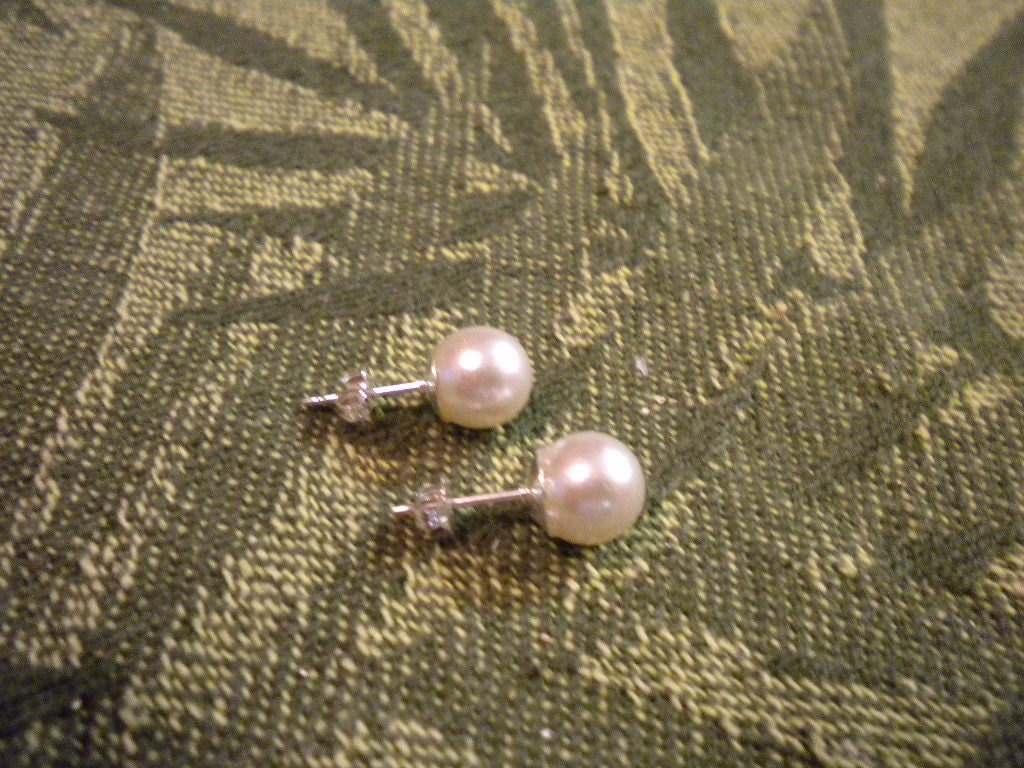 Pearl studs, Swarovski pearls, Pearl on Sterling Silver Post, Bridesmaid Earrings