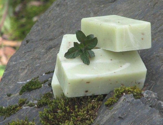 Lavender and Spearmint Soap, with Oatmeal, invigorating Bath Soap enriched with Shea Butter, completely natural good for your skin soap