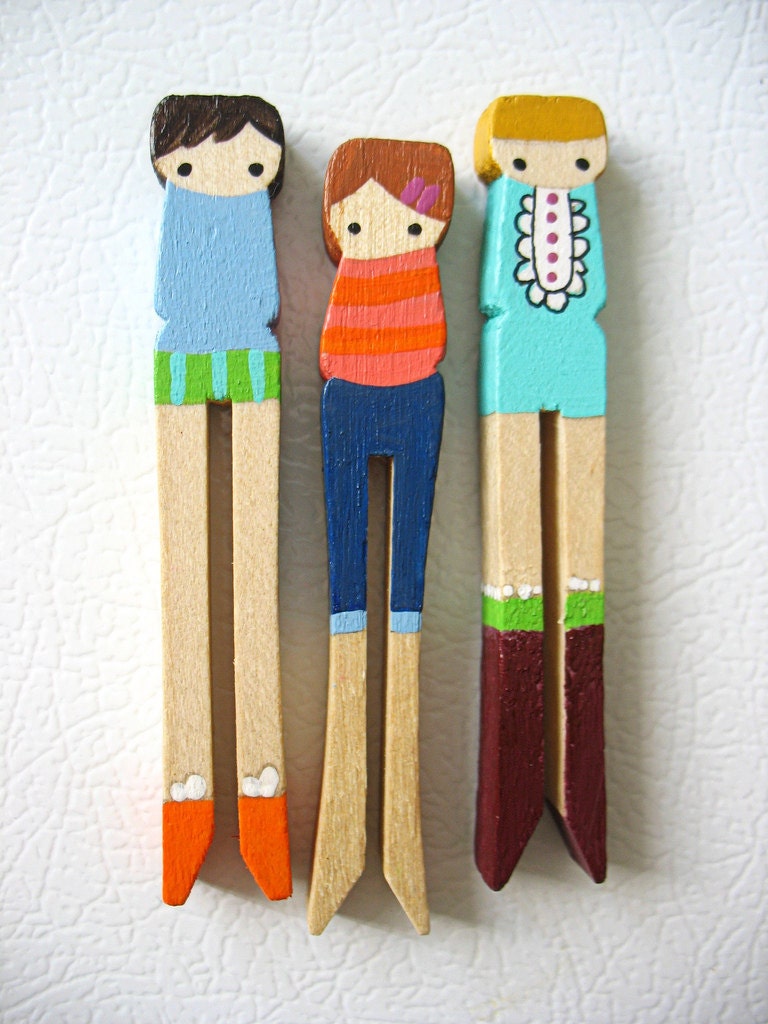 handmade wooden folk art  clothespin magnets ... girls with style