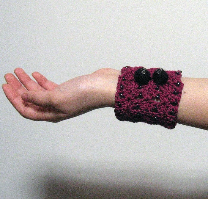 Cotton Crocheted Magenta Cuff with Gunmetal Beads