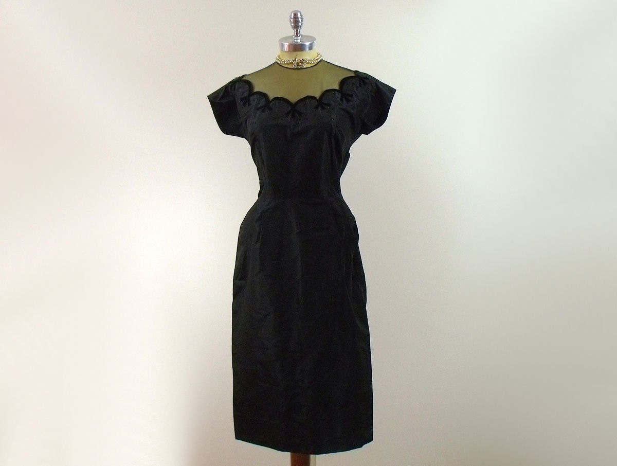 Vintage 1950s Wiggle Dress / Bows/ Silk / Velvet