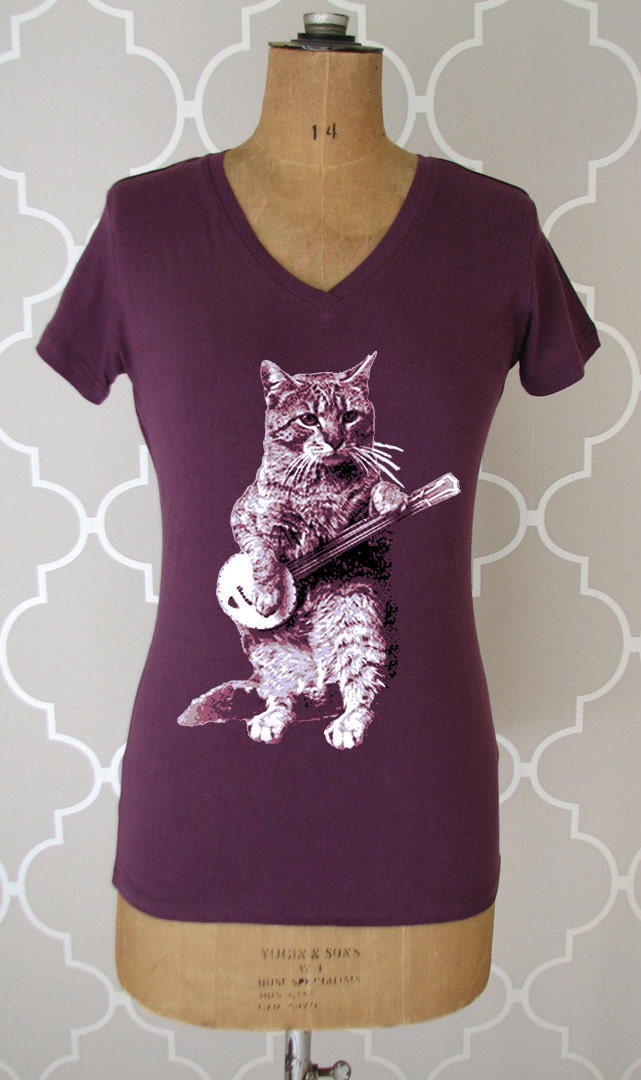banjo shirt - cat shirt - vintage design BANJO CAT t-shirt - women's plum v-neck vintage t-shirt