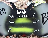 Bee Art: Beware of Bees Wacky Yard Art