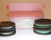Blank box template- Oreo or Sandwich cookie gable type- rubber stampers- digital crafting