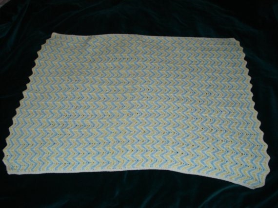 Ready to ship/ Baby Toddler Size Cardigan Sweater Jacket made out of wool with a BLANKET /Size 2L