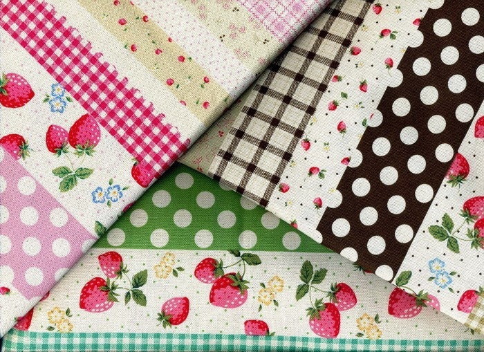 Sweet Strawberry Patchwork in Pink Combo-EK-QS31607A