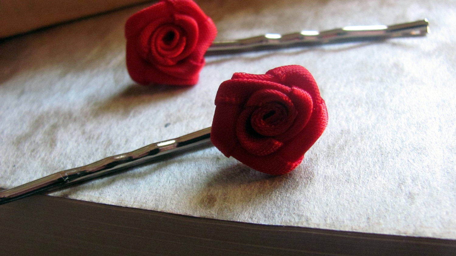 Rose are Red mini-rosebud bobby pins