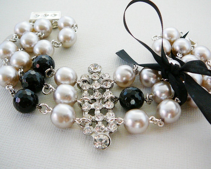 Bracelet, Black Onyx, Pale Mushroom Grey Vintage Glass Pearl, Silvertone Bracelet, Vintage Rhinestone