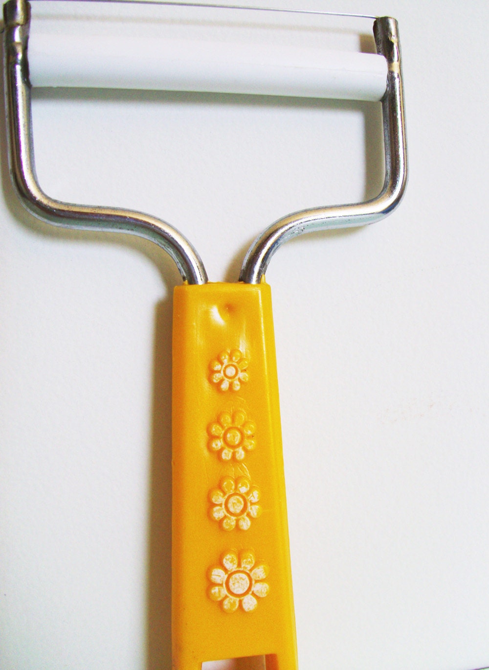 Retro Orange Slicer