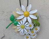 Vintage Daisy necklace Flower Power Enamel Chippy Shabby Chic  Patina OOAK White Yellow " Daisy Chain"