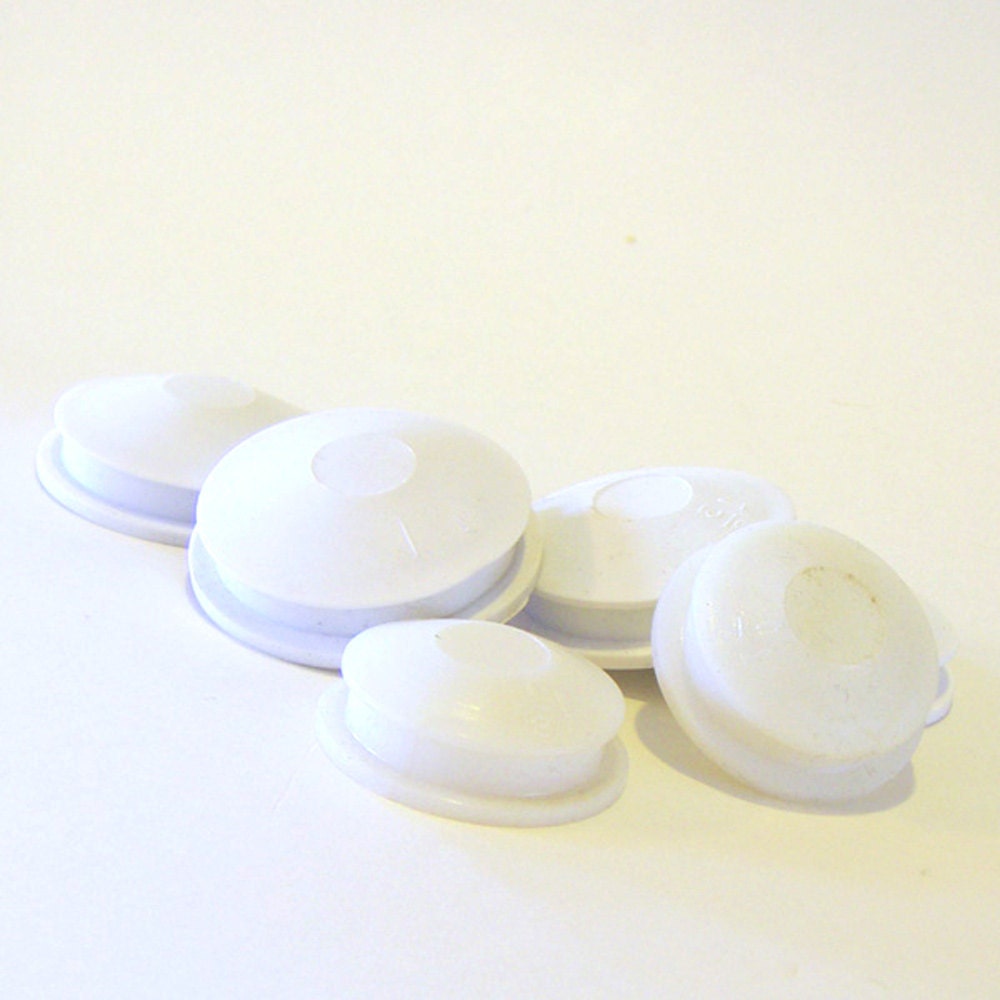 1 1/2" Replacement Rubber Stopper for Piggy Bank - Hole Plug