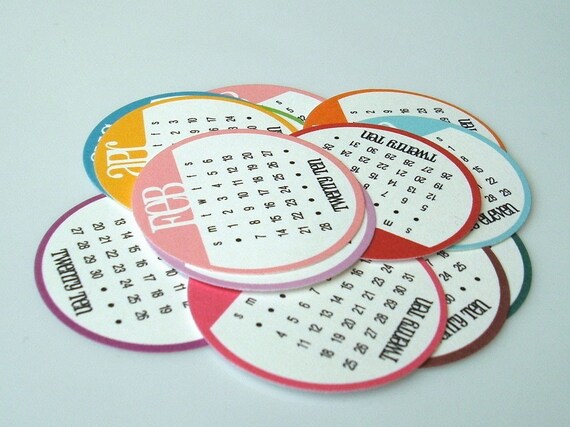 2011 Colorful Full Calendar Circles - 1.5in