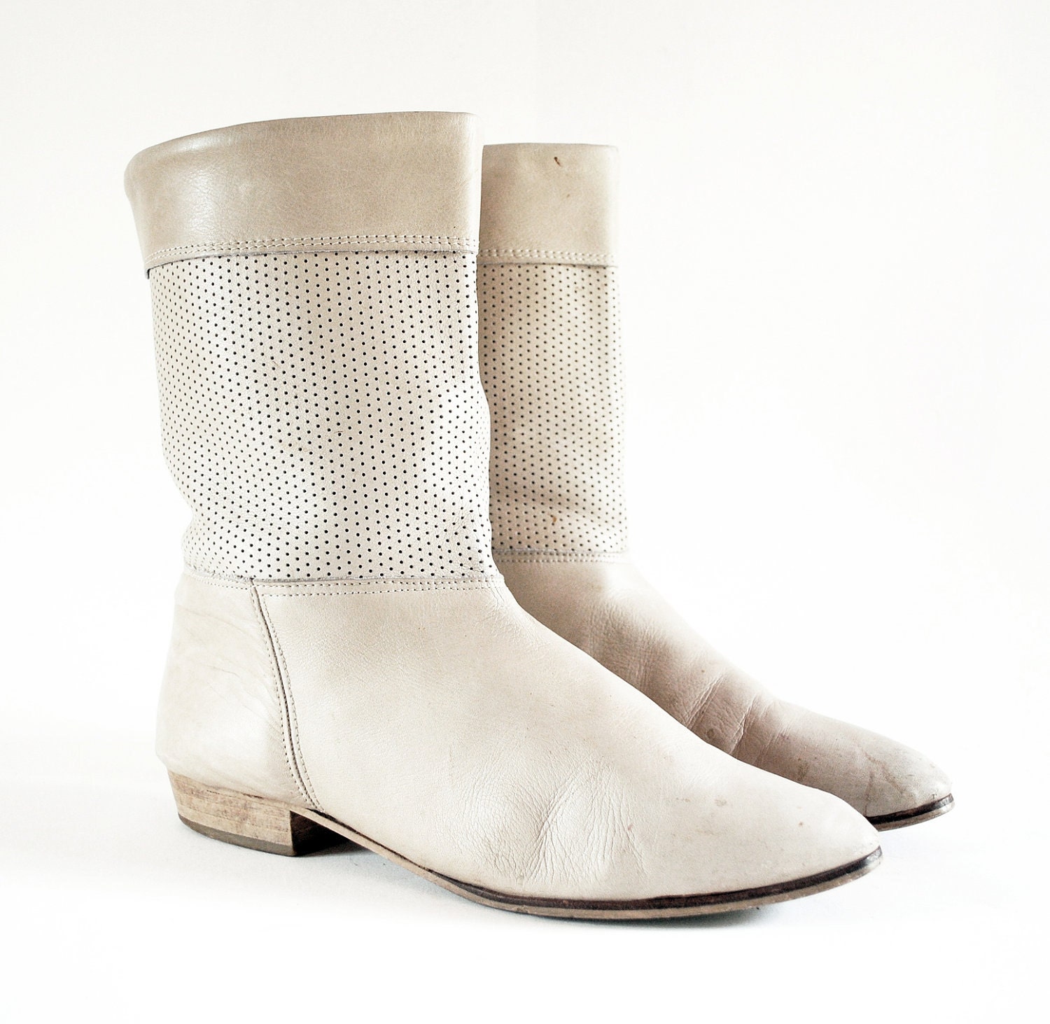 Perforated Tan Leather Short Boots W Stacked Wooden Heels 9, 8.5. Made In Italy.