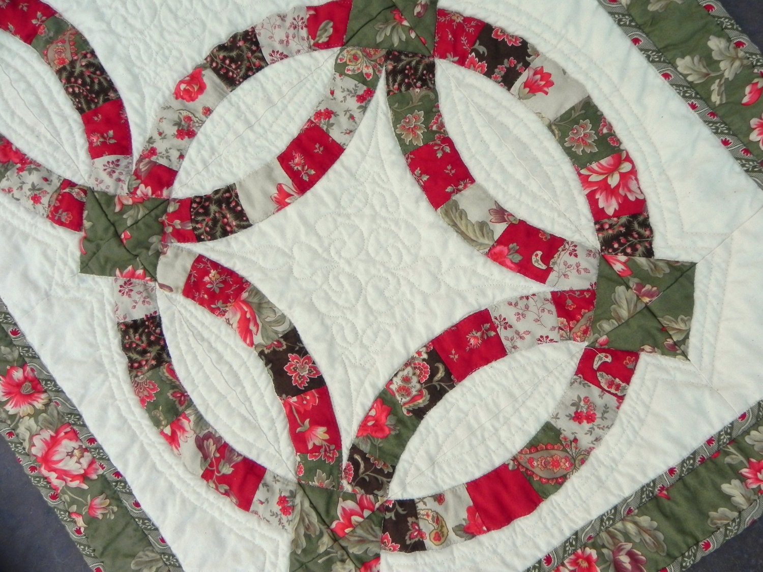 SALE Grace Double Wedding Ring Table Runner Quilt