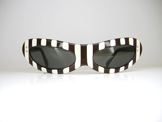 Rare American Optical Cat Eye Sunglasses Frame 1950s 1960s  Striped Eyewear