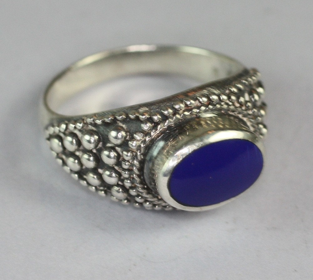 Vintage Sterling Ring with Blue Oval Cabochon Beaded Setting