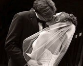 Wedding veil - Emma - 25 inch elbow length wedding veil with a delicate finished edge