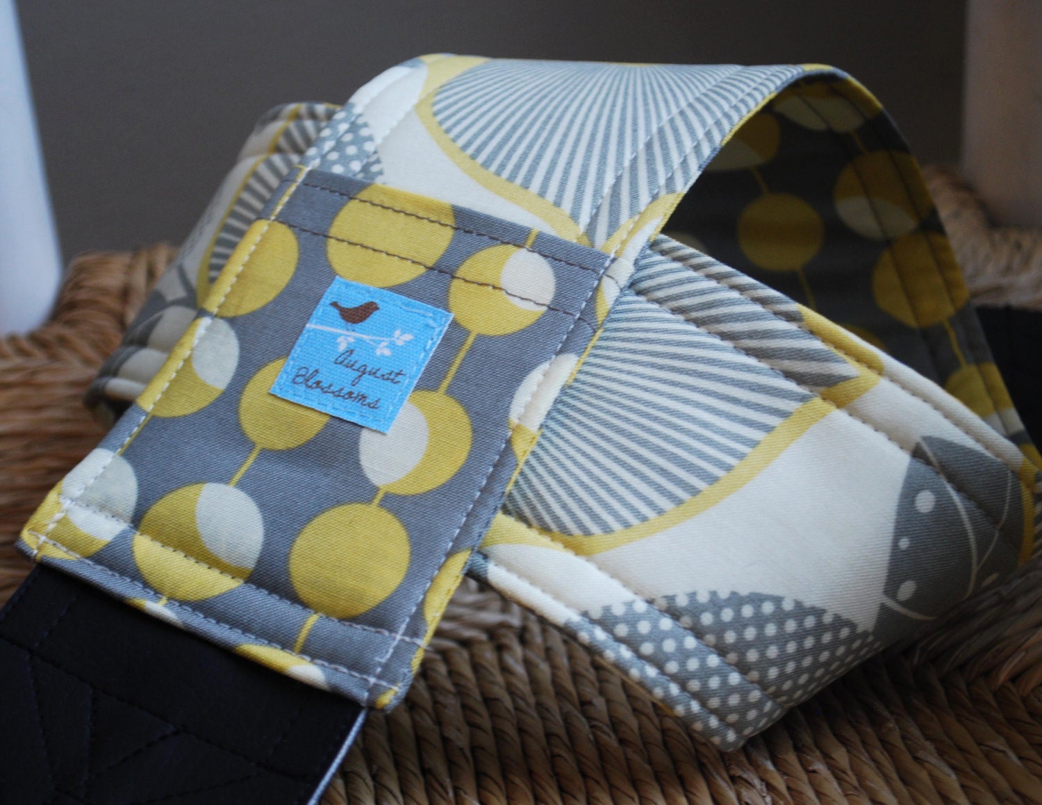 Camera Strap Reversible Lens Cap Pocket Yellow and Gray Optic