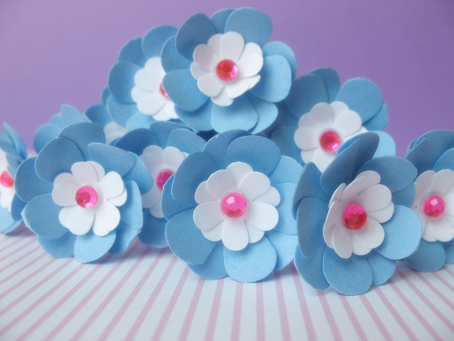 5 Tinsy Blue Paper Flowers Il_170x135
