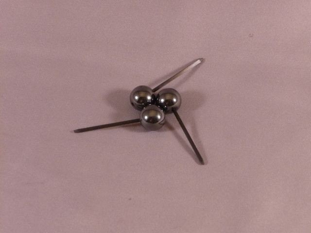 Medium hematite balls (heavy medium weight)