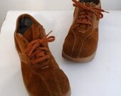 SALE 1970s Whiskey Platform Sneakers Oxford Shoes/ Wavy Famolare-like Crepe - Soled