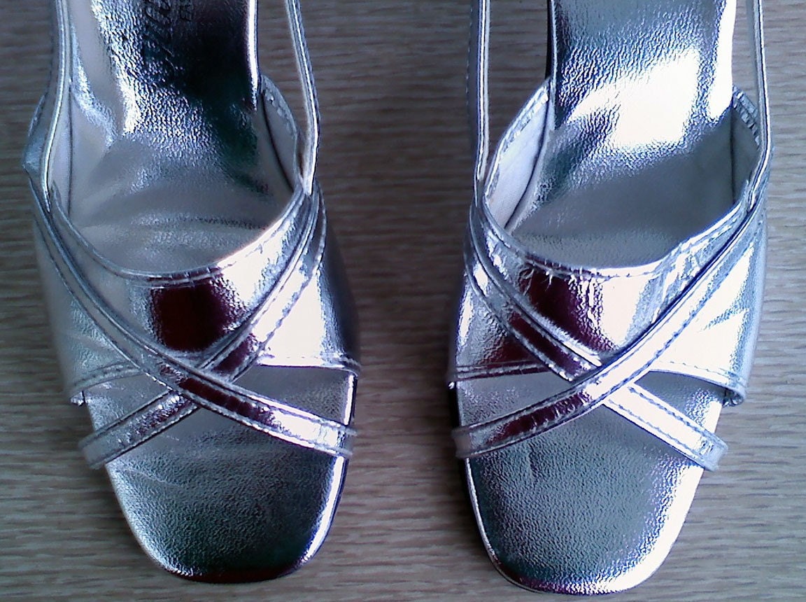 SALE Vintage Metallic Silver Sandals, Magic Shoes, Disco Sandals, Dancin Shoes