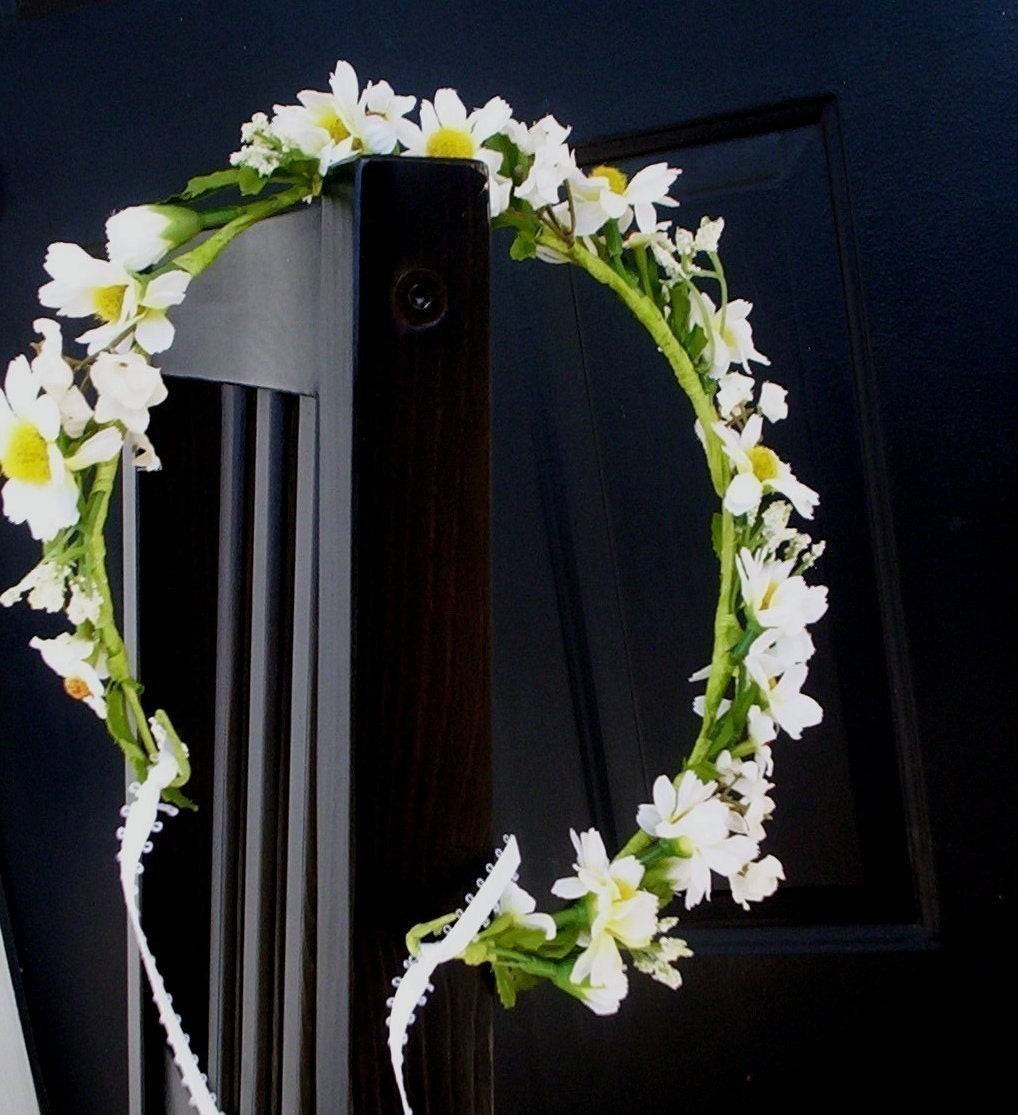 Hippie HairWreath Daisy chain Flower Crown 70s flower child Wedding accessories Head Wreath Bride headpiece bridals Photo Prop Senior Pics