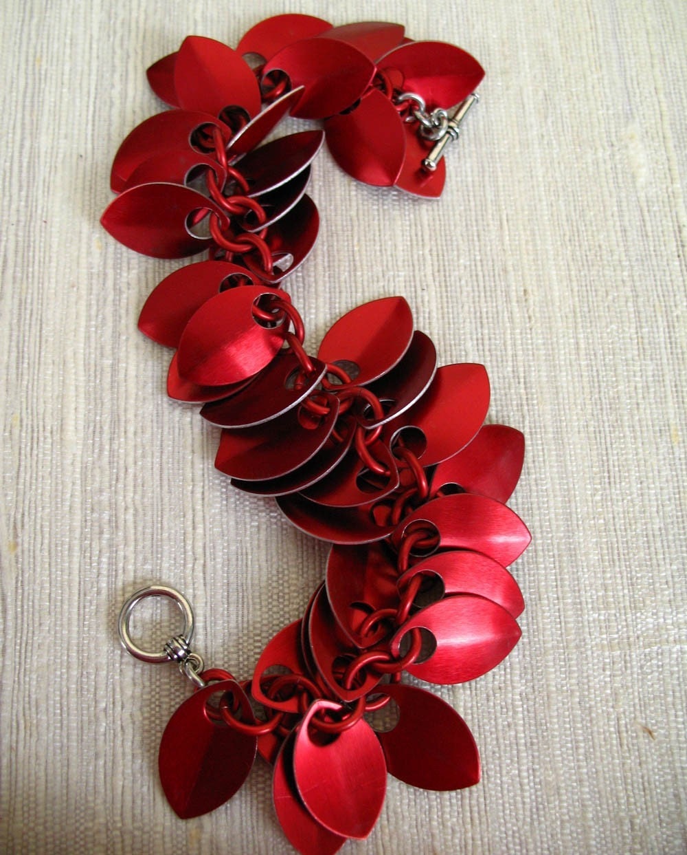 Red Dancing Leaves Chainmaille Bracelet