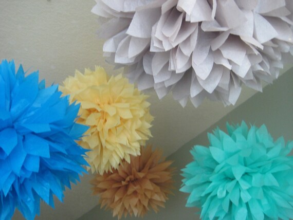 10 Tissue Paper Pom Poms - Decoration Holiday Party DIY Kit - CUSTOM Window Display Il_570xn