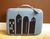 BLUE VINTAGE SAMSONITE suit case - No sleep till Brooklyn