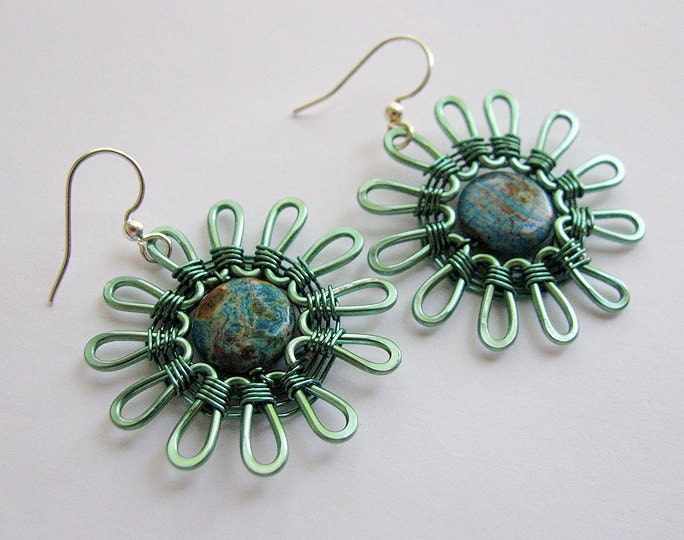 Green Daisy Flower Earrings