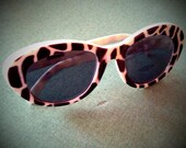 Vintage Italian Cat Eyed Giraffe Sunglass Smoked lenses