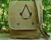 Assassin's Creed - Hand Painted Military Style Messenger Bag - Ipad