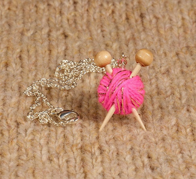Sparkly Pink & Gold Knitting Necklace - Yarn and needles