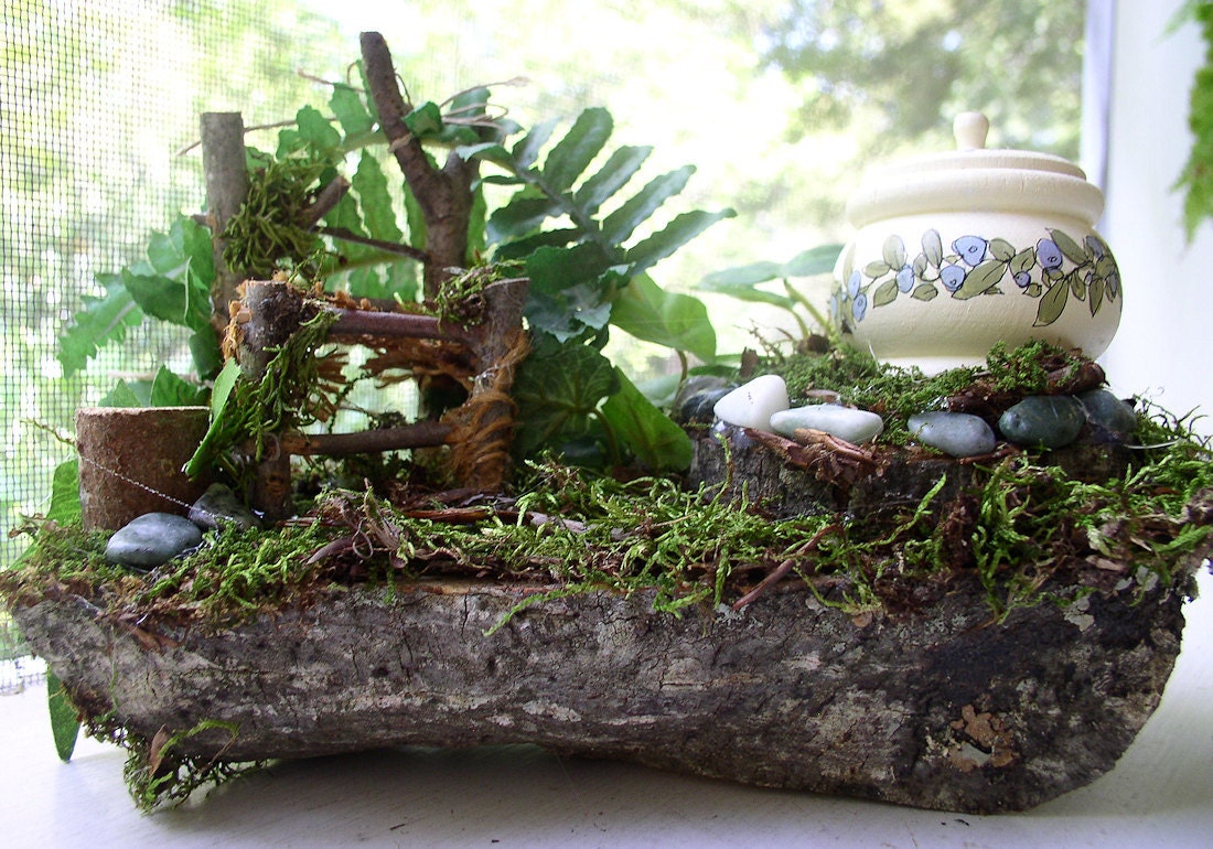 Fairy House Woodland Garden Chair Painted Wooden Trinket Box