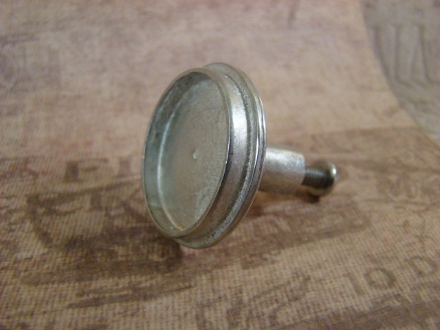 Set of Four Drawer Pulls/Cabinet Knobs - 25mm - Antique Silver Finish - Perfect for Resin, Cabochons