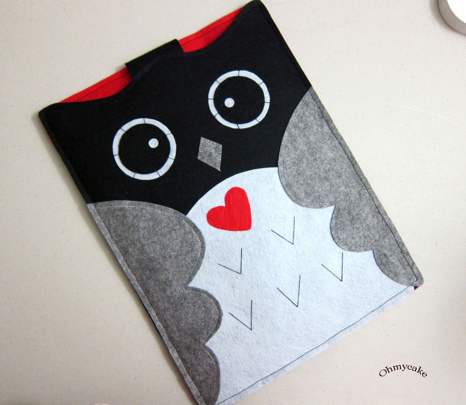iPad case - iPad and purse - iPad bag - iPad covers - iPad Sleeve - Handmade felt iPad Sleeve - " Black & white Owl " Design